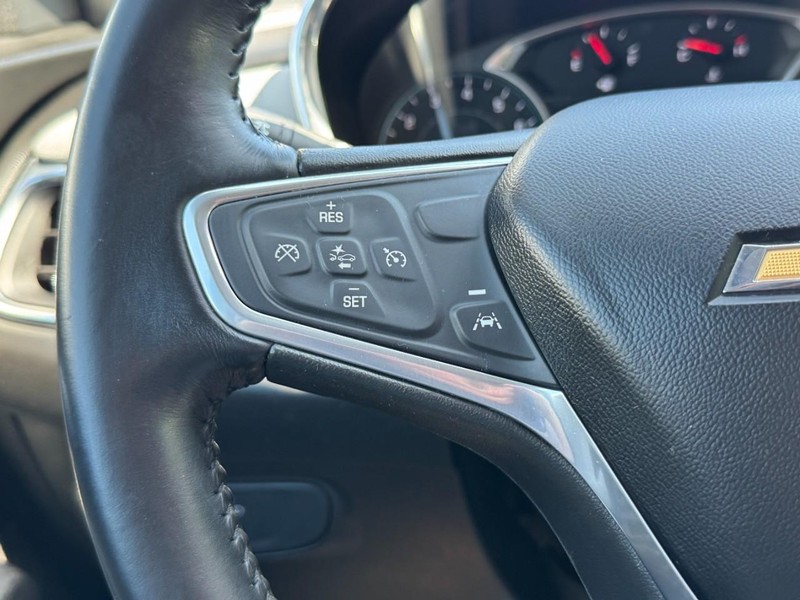 Chevrolet Equinox Vehicle Full-screen Gallery Image 16