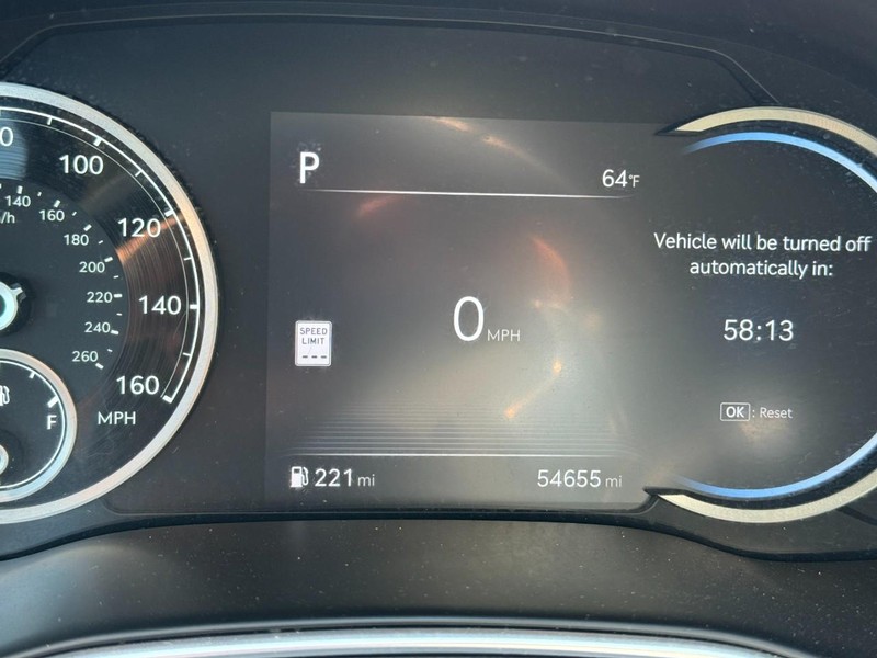 Genesis GV80 Vehicle Full-screen Gallery Image 19
