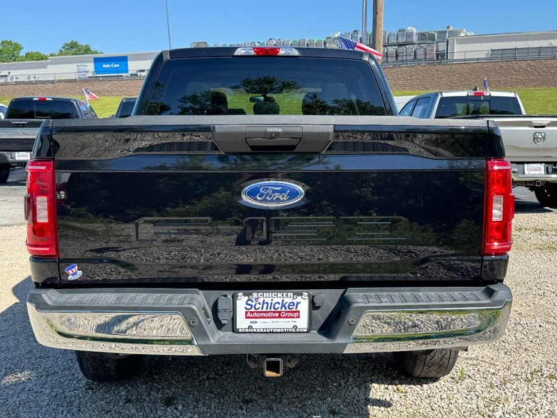 Ford F-150 Vehicle Full-screen Gallery Image 04