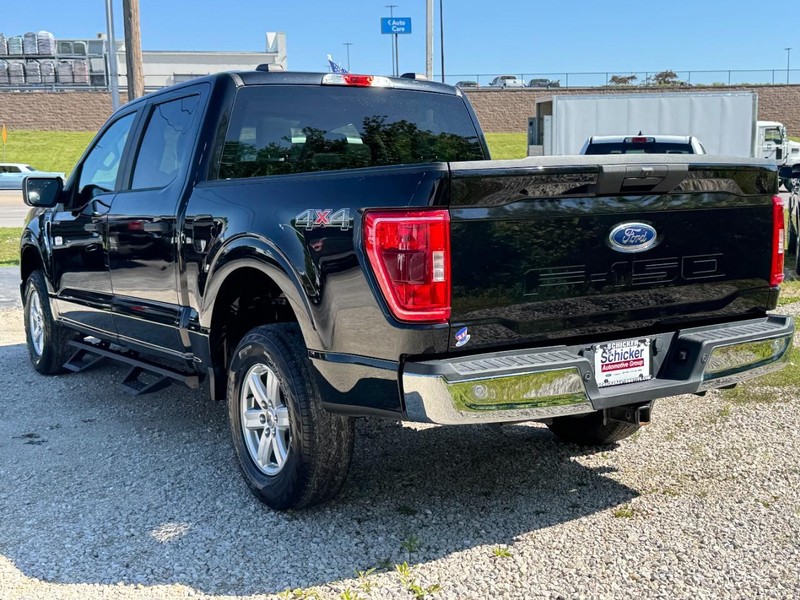 Ford F-150 Vehicle Full-screen Gallery Image 06