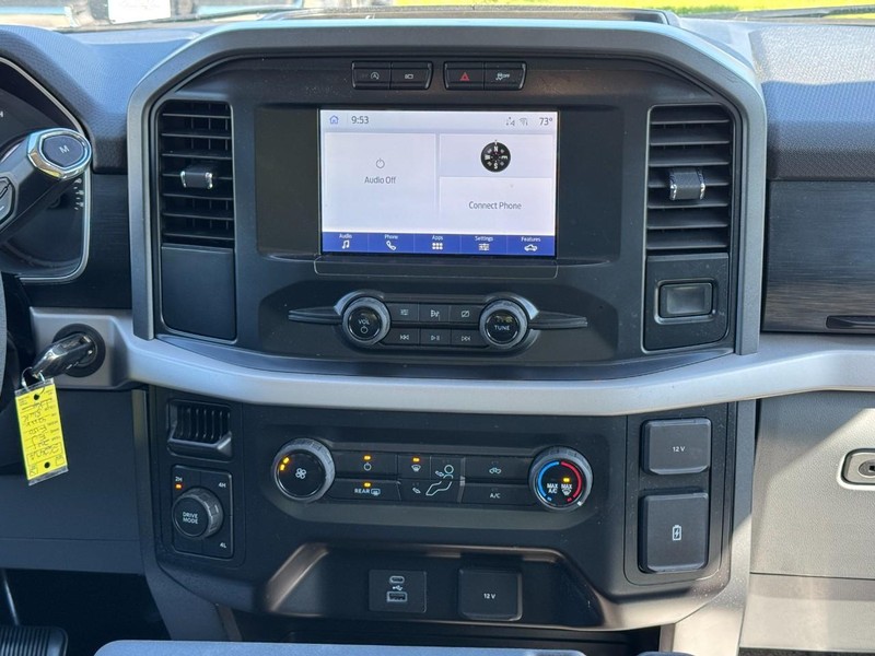Ford F-150 Vehicle Full-screen Gallery Image 13