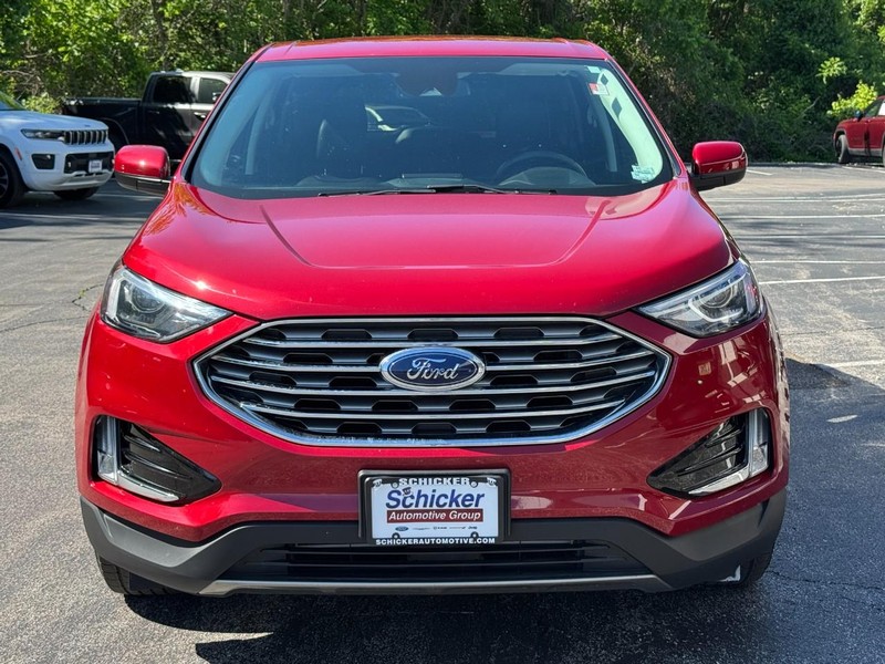 Ford Edge Vehicle Full-screen Gallery Image 09