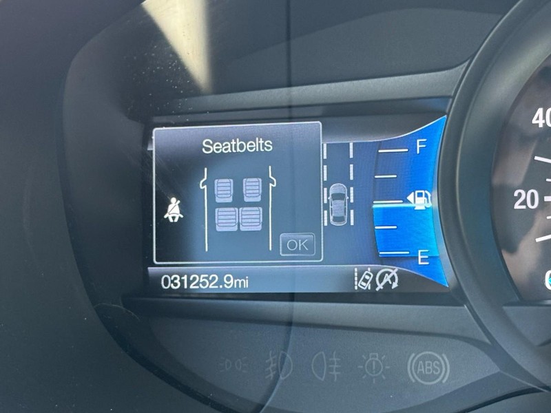 Ford Edge Vehicle Full-screen Gallery Image 18