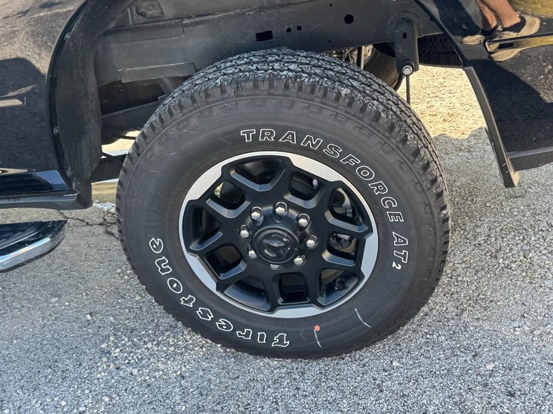 Ram 2500 Vehicle Full-screen Gallery Image 07