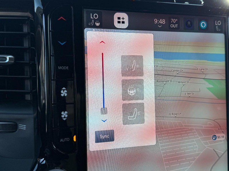 Ram 2500 Vehicle Full-screen Gallery Image 22
