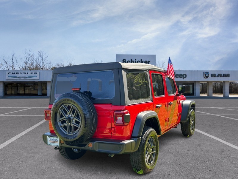 Jeep Wrangler Vehicle Full-screen Gallery Image 03