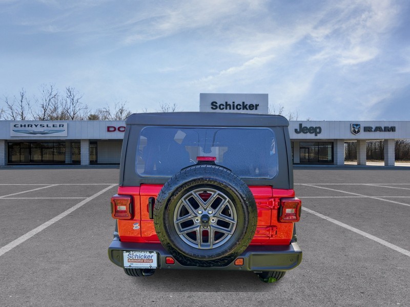 Jeep Wrangler Vehicle Full-screen Gallery Image 04