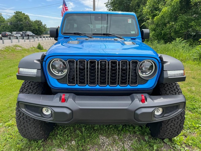 Jeep Wrangler Vehicle Full-screen Gallery Image 09