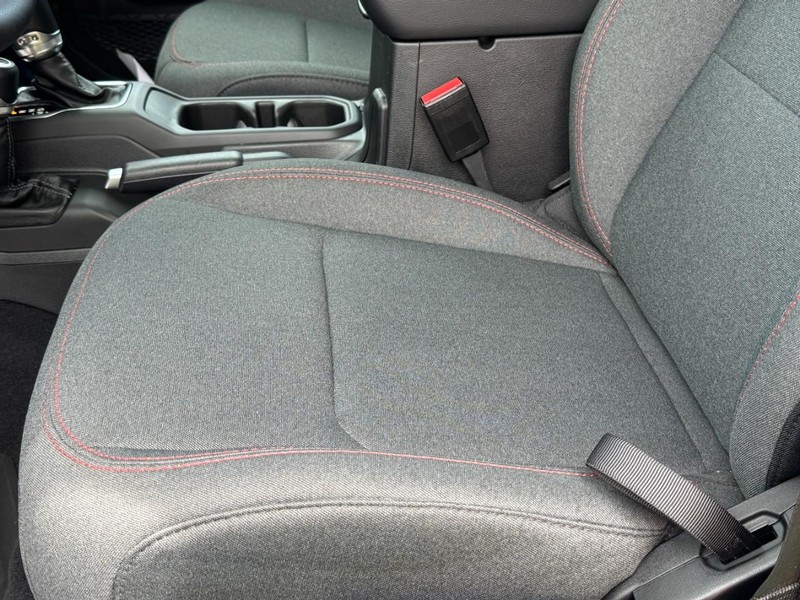 Jeep Wrangler Vehicle Full-screen Gallery Image 23