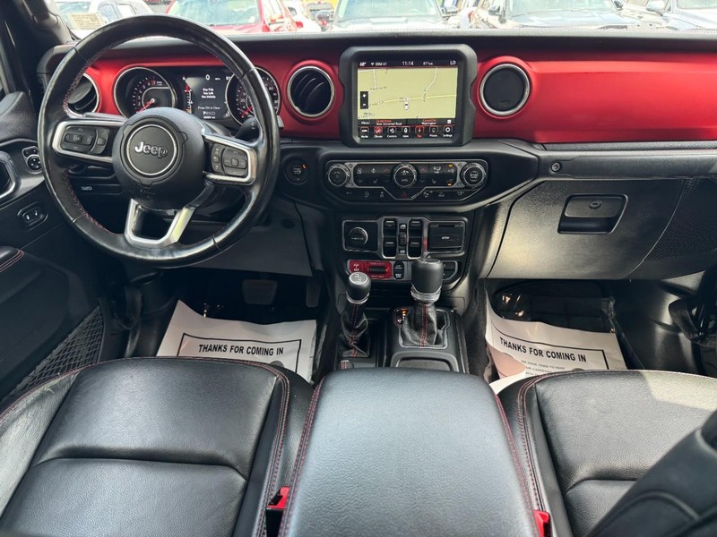 Jeep Gladiator Vehicle Full-screen Gallery Image 11