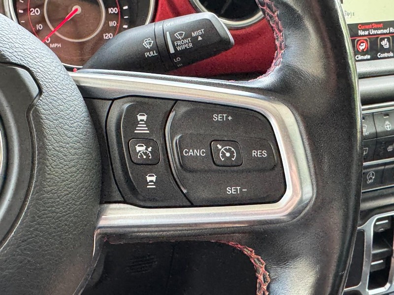 Jeep Gladiator Vehicle Full-screen Gallery Image 17