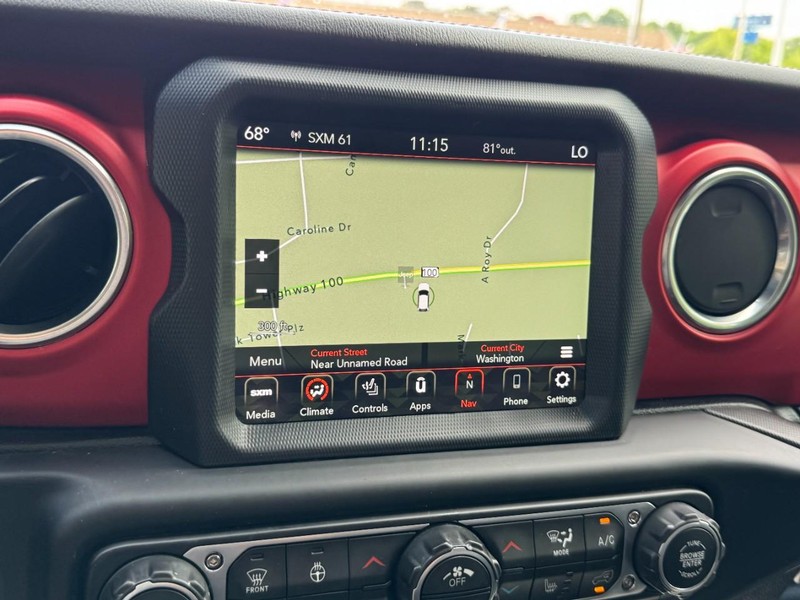 Jeep Gladiator Vehicle Full-screen Gallery Image 21
