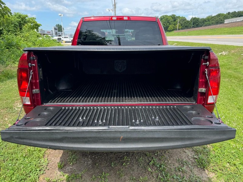 Ram 1500 Vehicle Full-screen Gallery Image 05