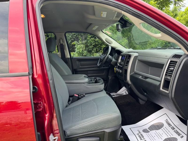 Ram 1500 Vehicle Full-screen Gallery Image 15