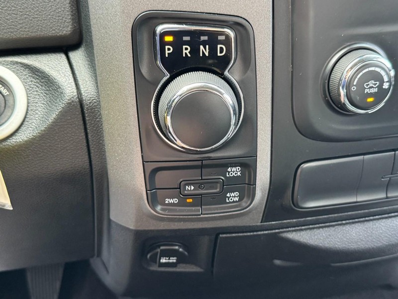 Ram 1500 Vehicle Full-screen Gallery Image 19