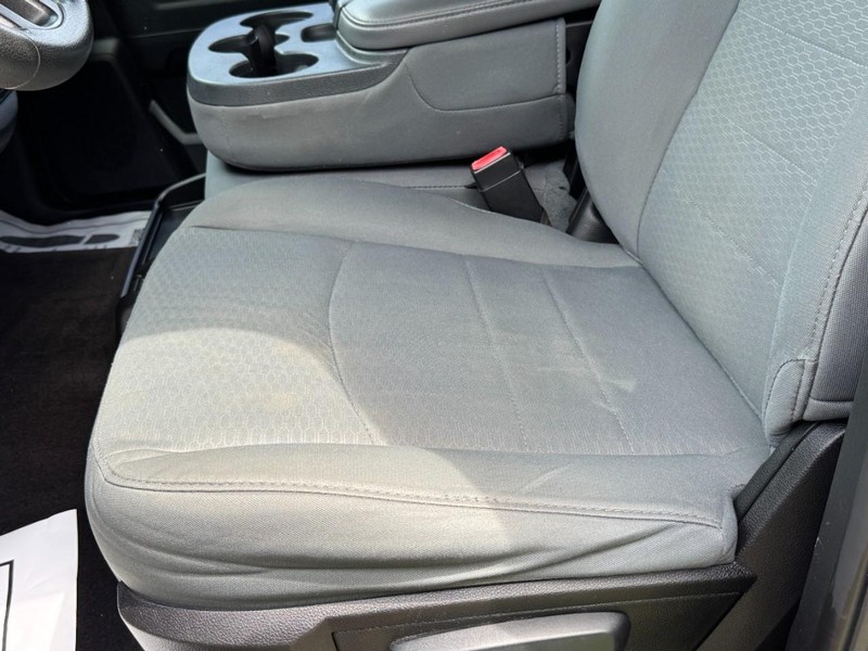 Ram 1500 Vehicle Full-screen Gallery Image 22