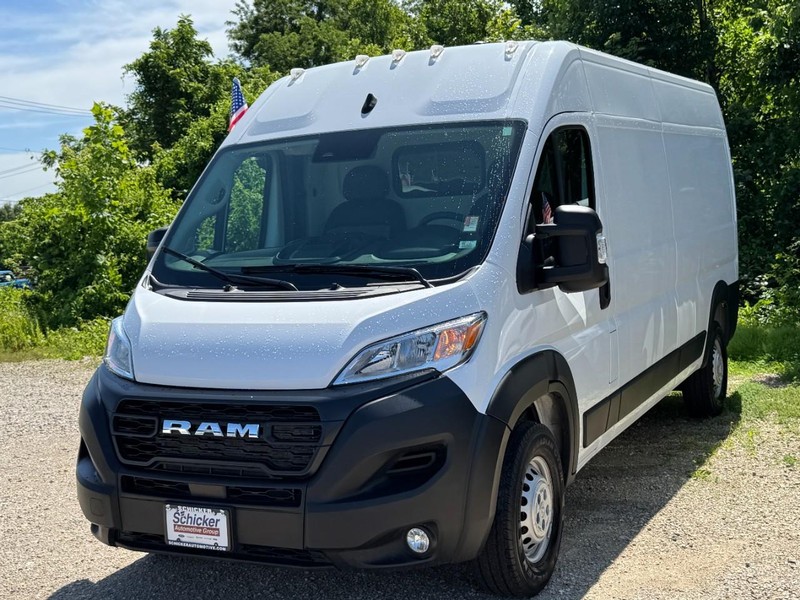 Ram ProMaster Cargo Van Vehicle Full-screen Gallery Image 08