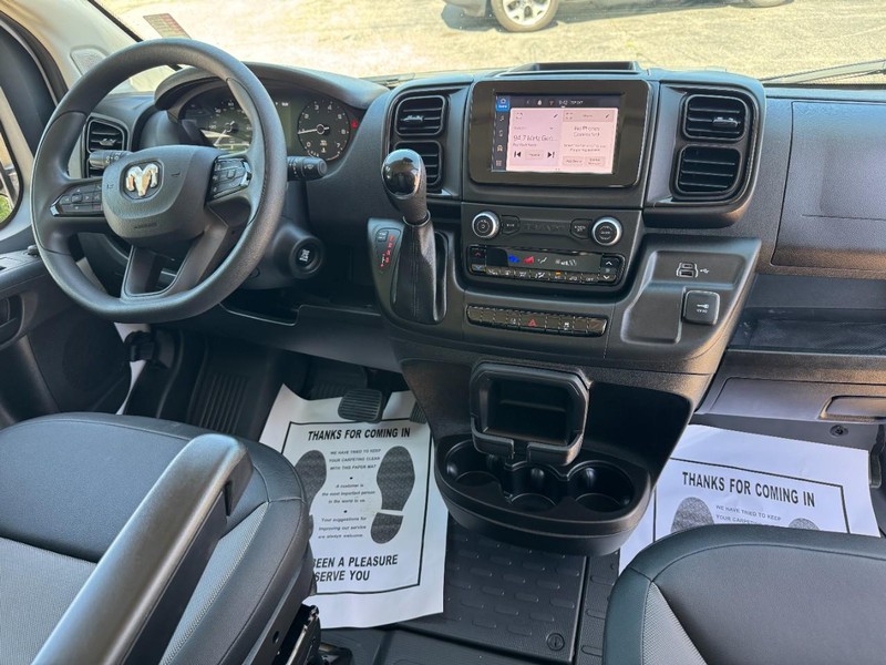 Ram ProMaster Cargo Van Vehicle Full-screen Gallery Image 15