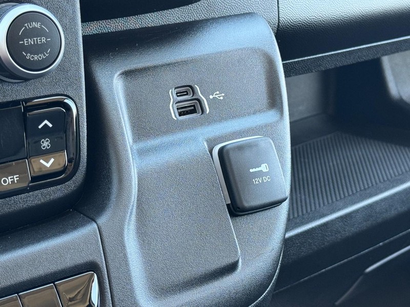 Ram ProMaster Cargo Van Vehicle Full-screen Gallery Image 22