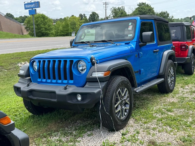 Jeep Wrangler Vehicle Full-screen Gallery Image 08