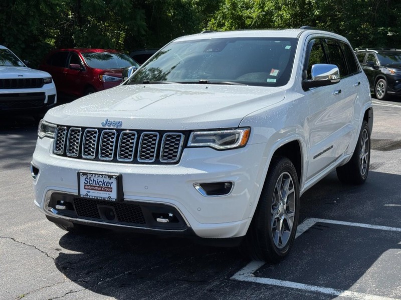 Jeep Grand Cherokee Vehicle Full-screen Gallery Image 08