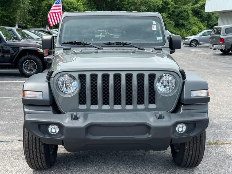 Jeep Wrangler Vehicle Full-screen Gallery Image 09