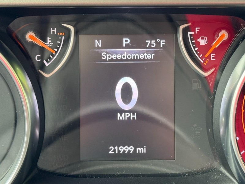 Jeep Wrangler Vehicle Full-screen Gallery Image 19