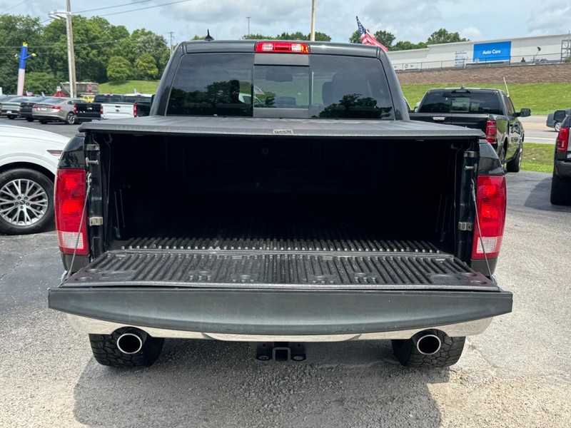 Ram 1500 Vehicle Full-screen Gallery Image 05