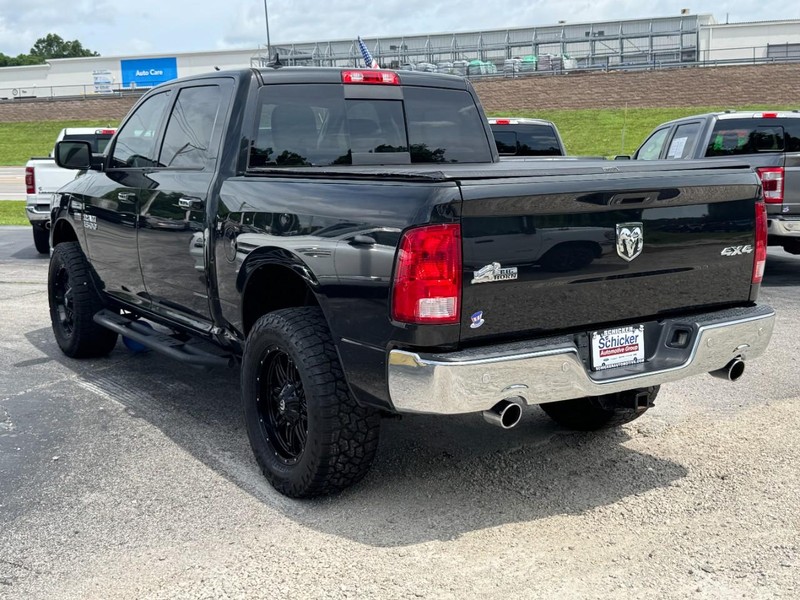 Ram 1500 Vehicle Full-screen Gallery Image 06