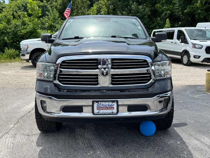 Ram 1500 Vehicle Full-screen Gallery Image 09
