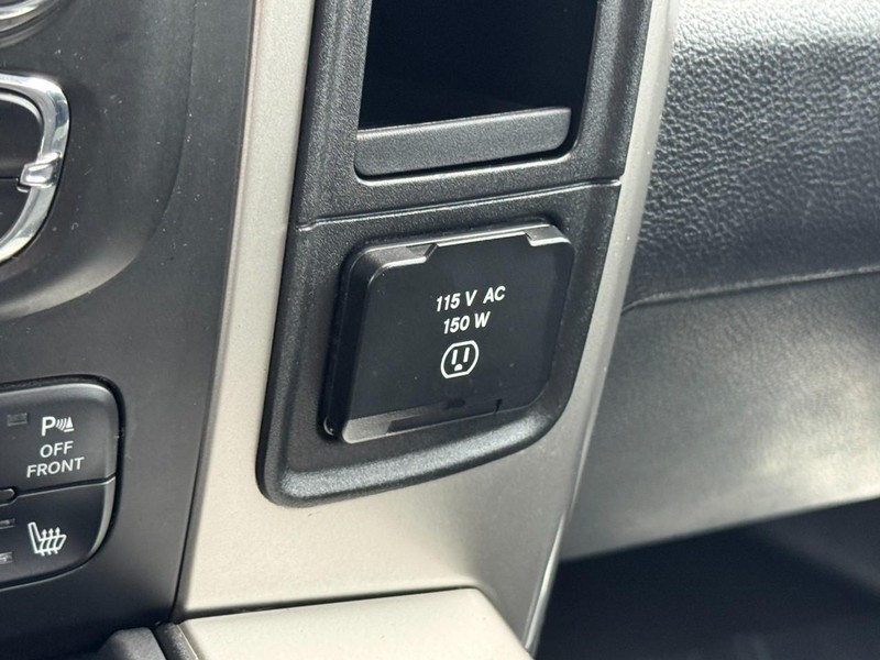 Ram 1500 Vehicle Full-screen Gallery Image 20