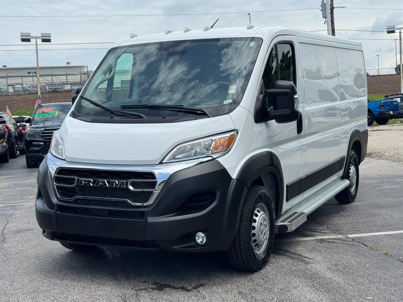 Ram ProMaster Cargo Van Vehicle Full-screen Gallery Image 08