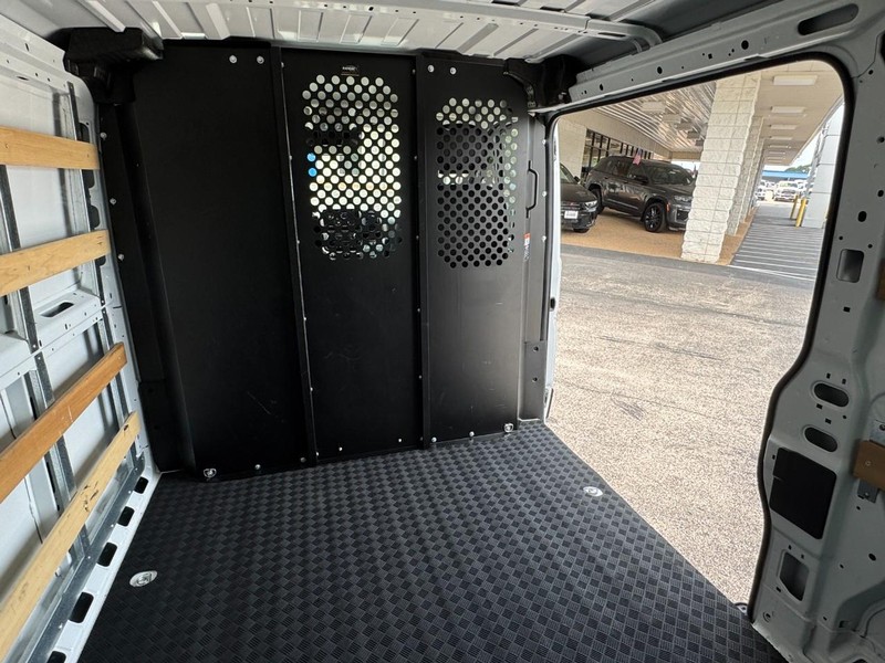 Ram ProMaster Cargo Van Vehicle Full-screen Gallery Image 12