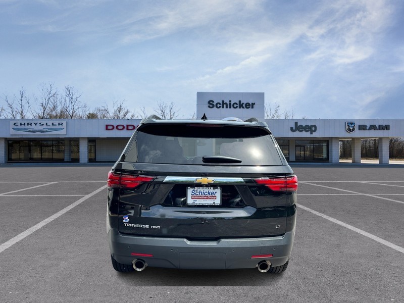 Chevrolet Traverse Vehicle Full-screen Gallery Image 04