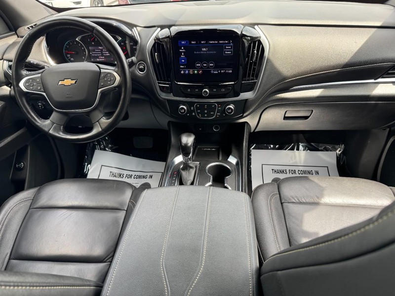 Chevrolet Traverse Vehicle Full-screen Gallery Image 12