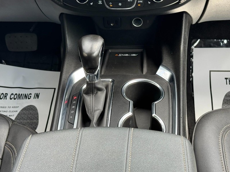 Chevrolet Traverse Vehicle Full-screen Gallery Image 15
