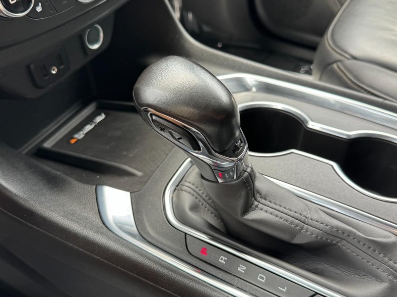 Chevrolet Traverse Vehicle Full-screen Gallery Image 20