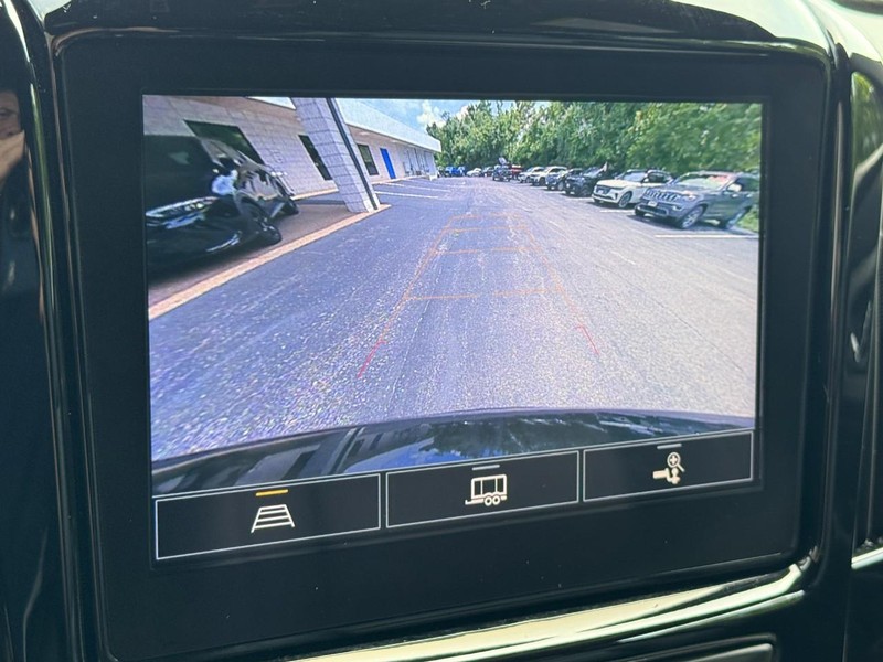 Chevrolet Traverse Vehicle Full-screen Gallery Image 22