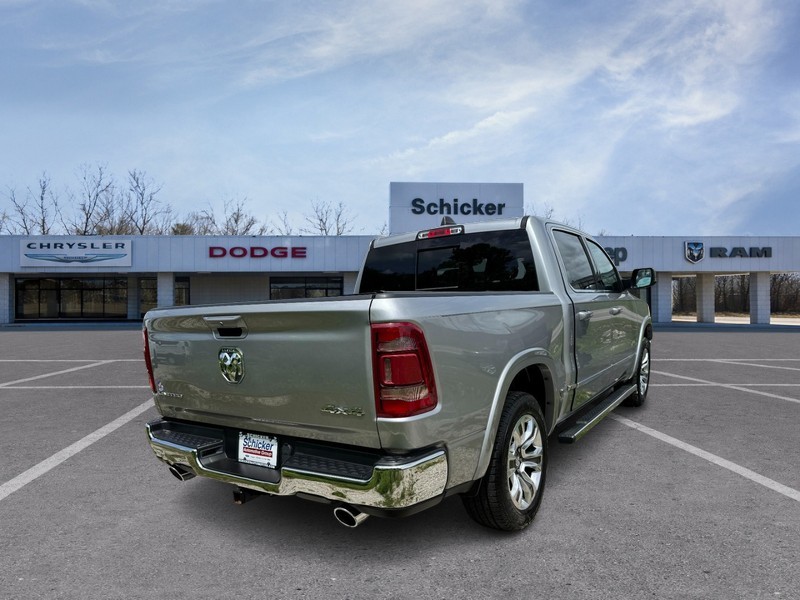 Ram 1500 Vehicle Full-screen Gallery Image 03
