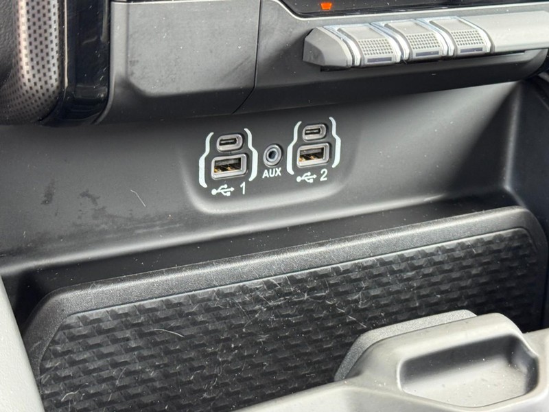 Ram 1500 Vehicle Full-screen Gallery Image 20