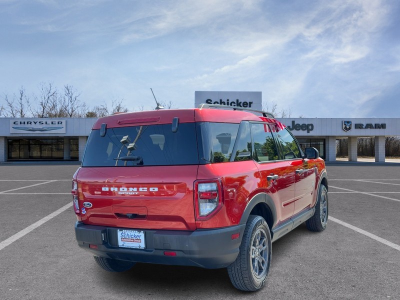 Ford Bronco Sport Vehicle Full-screen Gallery Image 03