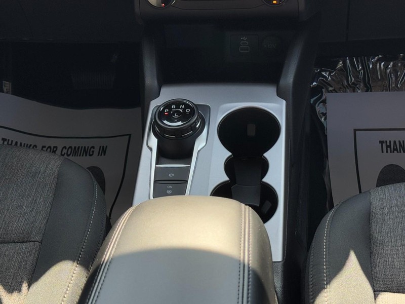 Ford Bronco Sport Vehicle Full-screen Gallery Image 14