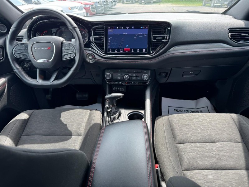 Dodge Durango Vehicle Full-screen Gallery Image 12