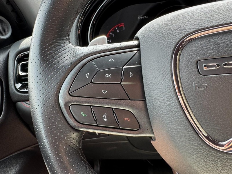 Dodge Durango Vehicle Full-screen Gallery Image 17