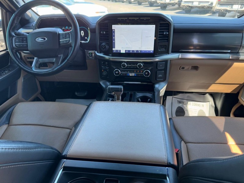 Ford F-150 Vehicle Full-screen Gallery Image 11