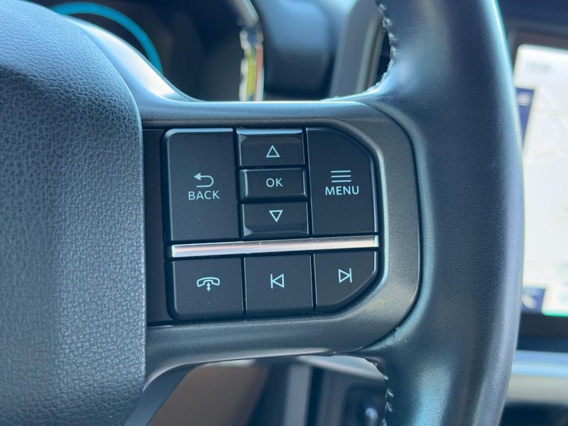 Ford F-150 Vehicle Full-screen Gallery Image 18