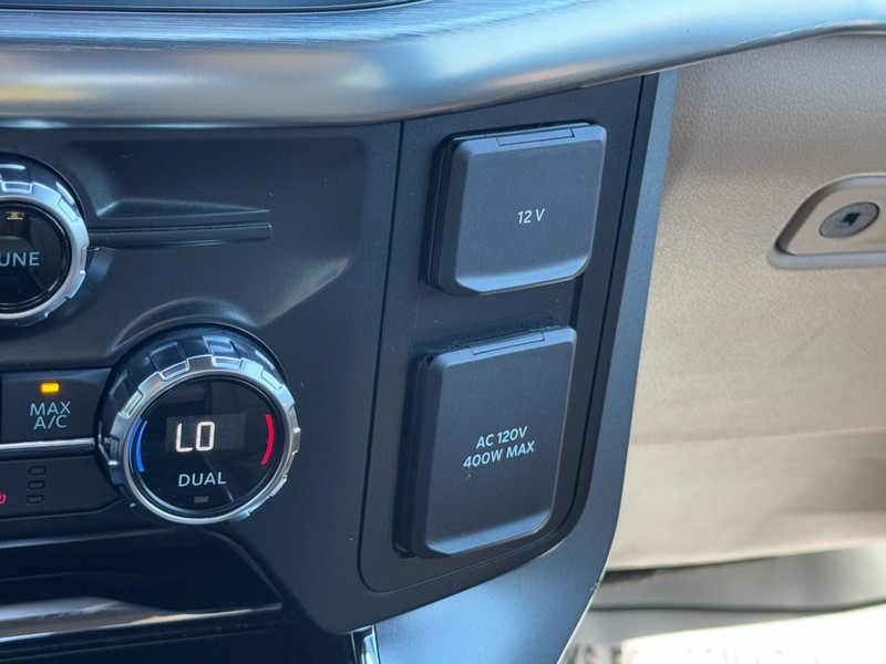 Ford F-150 Vehicle Full-screen Gallery Image 21