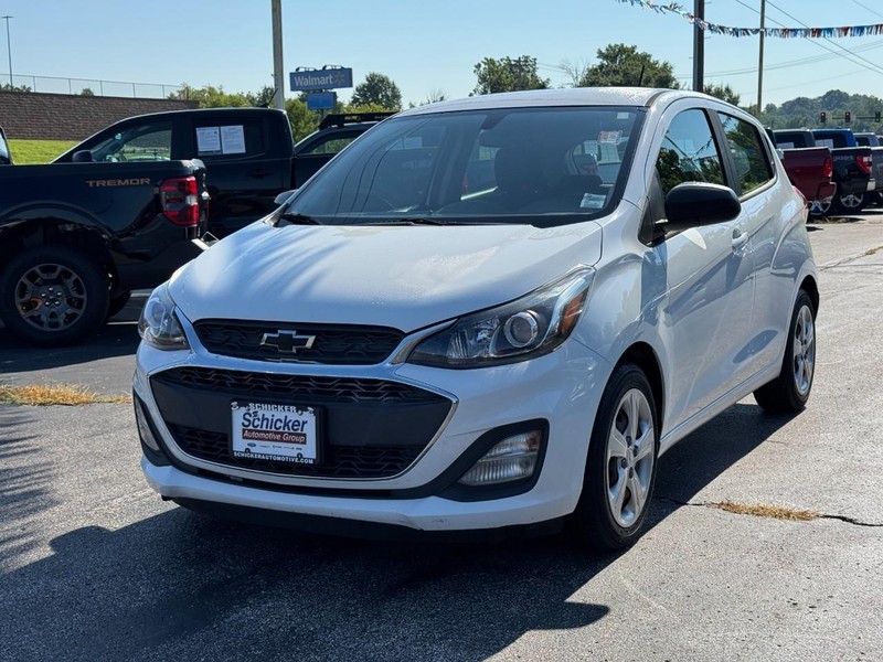 Chevrolet Spark Vehicle Full-screen Gallery Image 08