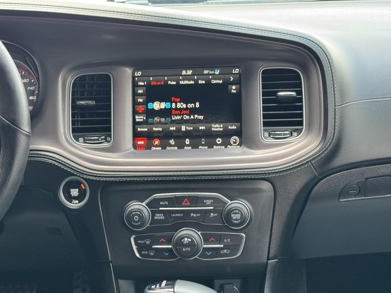 Dodge Charger Vehicle Full-screen Gallery Image 13