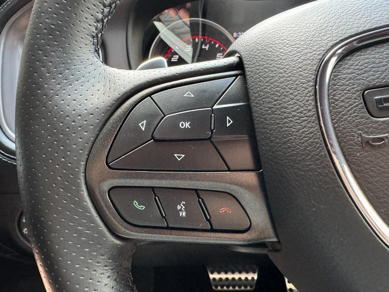 Dodge Charger Vehicle Full-screen Gallery Image 17